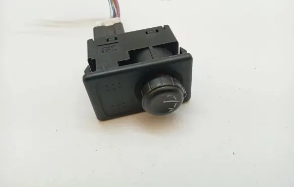 Nissan X-Trail T30 Wing mirror switch