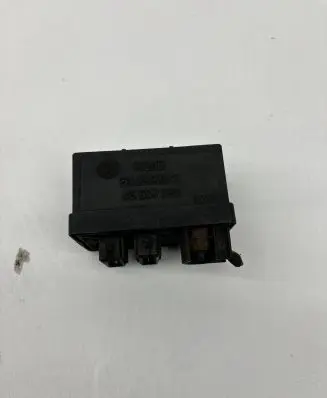 Glow plug pre-heat relay