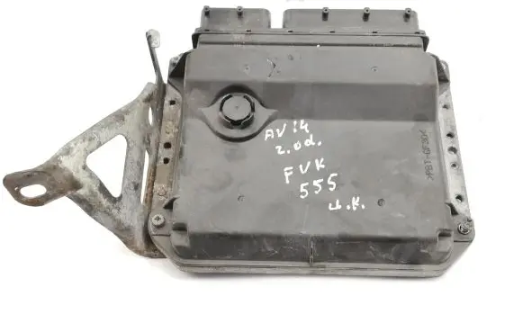 Toyota Avensis T270 Engine control unit/module 8966105F20