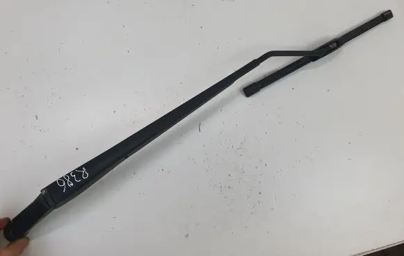 Toyota Corolla Verso AR10 Windshield/front glass wiper blade 