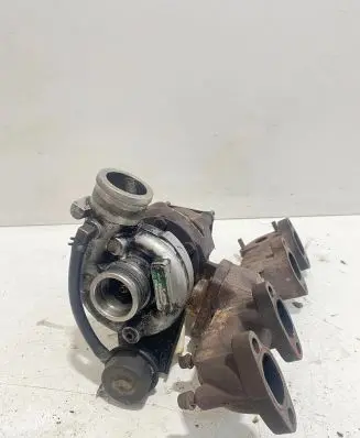 Volkswagen PASSAT B3 Turbo 028145703B 4655771 WB2048F