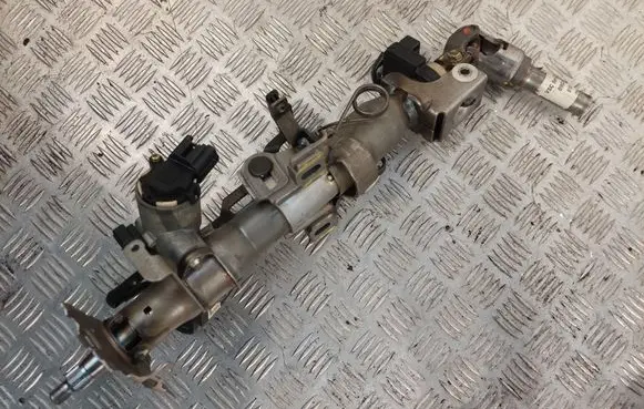 Toyota Avensis T250 Steering wheel axle set 586051393 4525005420 0265005432