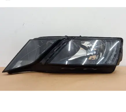 Skoda Octavia Mk4 Headlight/headlamp 5E1941015C LE15A6368 030110420100
