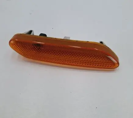 Mini Cooper Countryman R60 Front fender indicator light 9802567