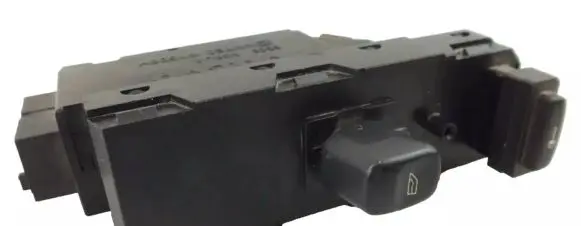 Volvo S60 Electric window control switch 30739078