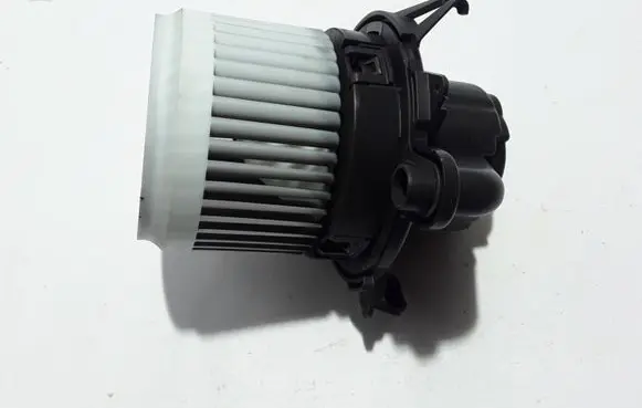 Renault Clio IV A/C air flow flap actuator/motor 272101170R