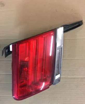 BMW 7 F01 F02 F03 F04 Tailgate rear/tail lights 7182205