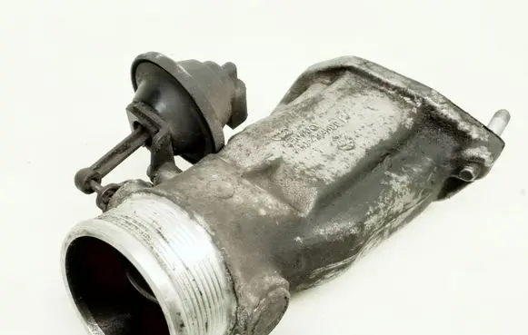 Audi A6 S6 C5 4B Throttle valve 4B0145950C