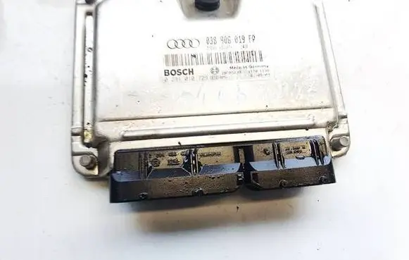 Audi A4 S4 B6 8E 8H Engine control unit/module 038906019FP