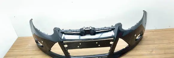 Ford Focus Front bumper BM5117757