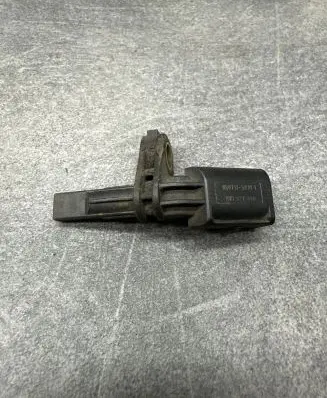 Volkswagen Touran I ABS brake wheel speed sensor 7H0927804 10071150703