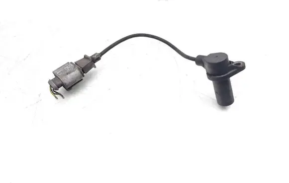 Volkswagen Touareg I Crankshaft position sensor 0261210262