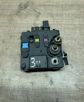 Mercedes-Benz S W220 Fuse box set 2205460541