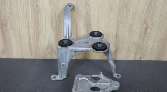 Mercedes-Benz SLK R172 ABS pump bracket 1724300410 A1724300410
