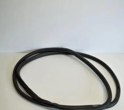 Volkswagen Touareg II Rubber seal front coupe door 7P0867365B
