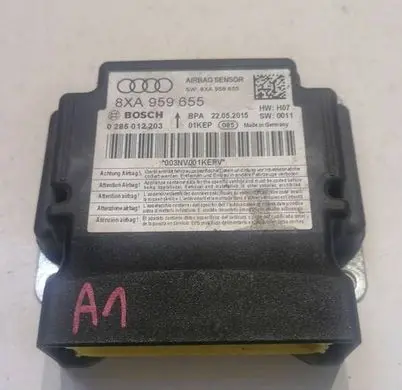 Audi A1 Airbag control unit/module 8XA959655 0285012203