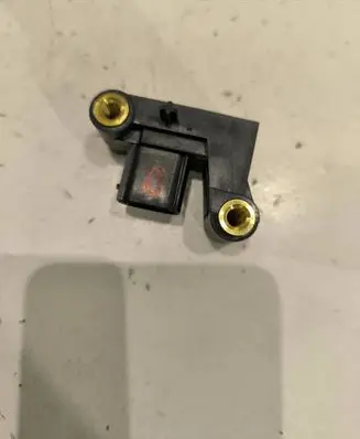 BMW 5 E60 E61 Airbag deployment crash/impact sensor 6977398 00782C39 10605