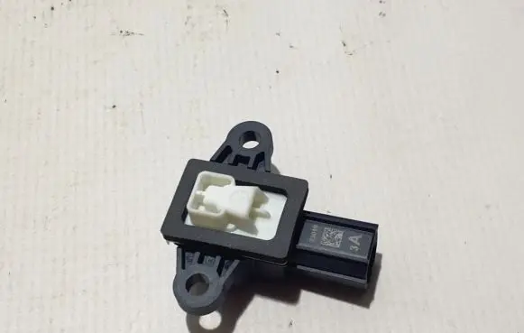 Hyundai Ioniq 5 Airbag deployment crash/impact sensor 95930S1000