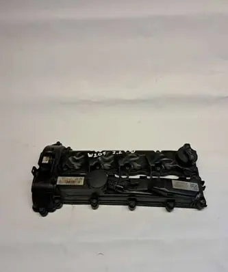 Mercedes-Benz C W205 Rocker cam cover A6510108918 3109730 A6510107217