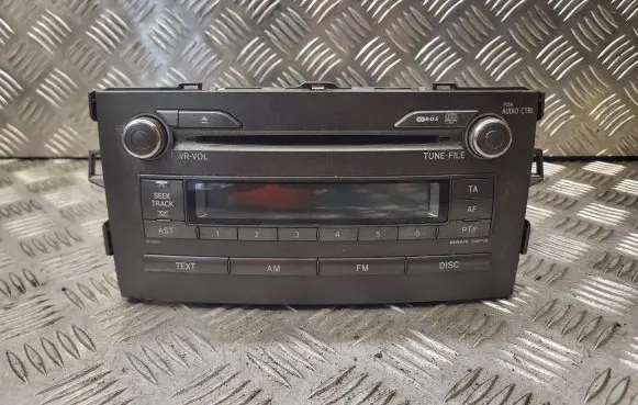 Toyota Auris 150 Radio/CD/DVD/GPS head unit 8612002520