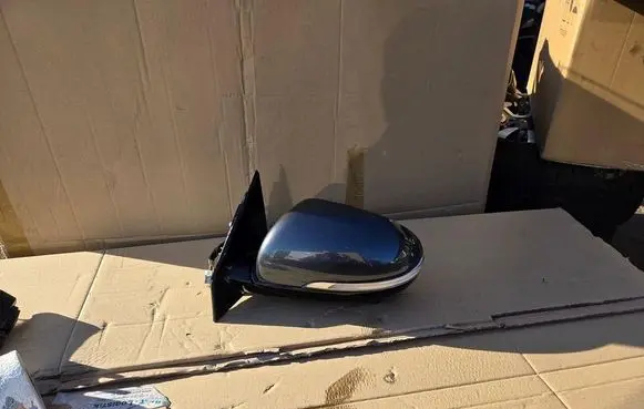 KIA Sorento Front door electric wing mirror 87610C5091