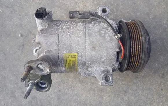 Ford Focus Air conditioning (A/C) compressor (pump)