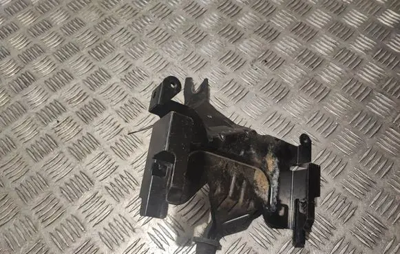 Mercedes-Benz E W212 Other engine bay part A2125450740
