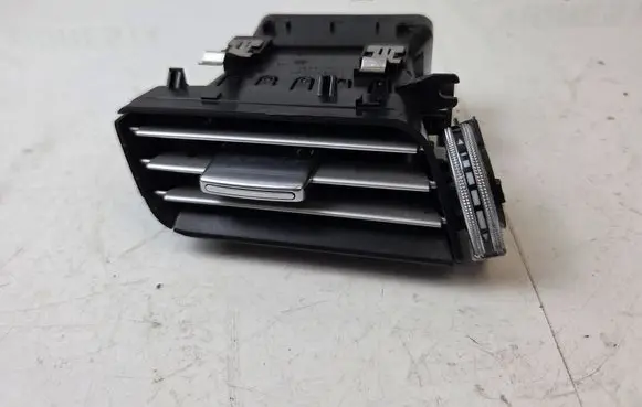 Mercedes-Benz E W212 Dashboard side air vent grill/cover trim A2128303354 08641001