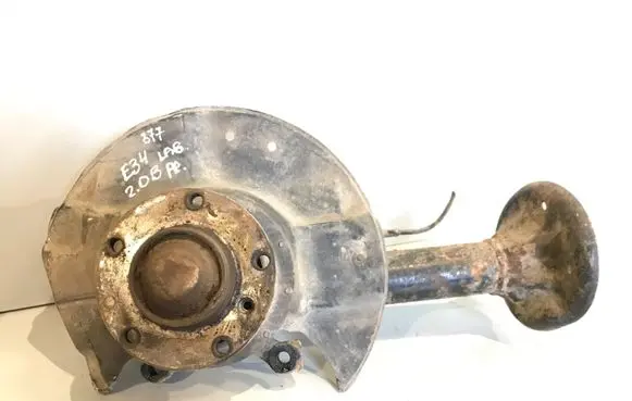 BMW 5 E34 Front wheel hub spindle knuckle