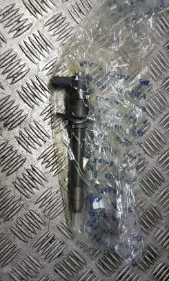 Volvo S70 V70 V70 XC Fuel injector 8602667