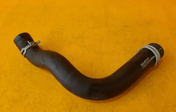 Ford Ranger Engine coolant pipe/hose AB398B274AC