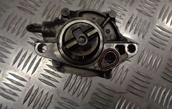 Citroen C3 Vacuum pump 9637413980