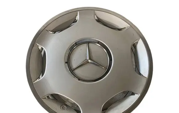 Mercedes-Benz E W124 R15 wheel hub/cap/trim 1244011424