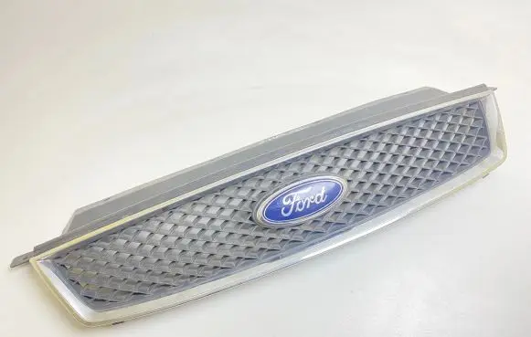 Ford Focus C-MAX Front grill 3M51R8200C 3M51R8200A