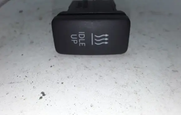 Toyota Avensis T250 Other switches/knobs/shifts 156936