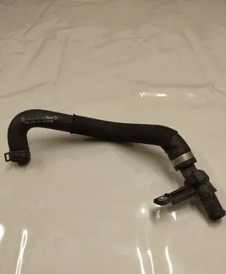 Mercedes-Benz C W205 Engine coolant pipe/hose A2058302102