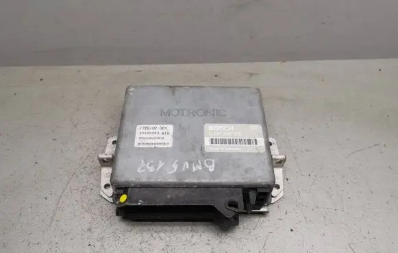 BMW 5 E34 Engine control unit/module 0261200173 1726102