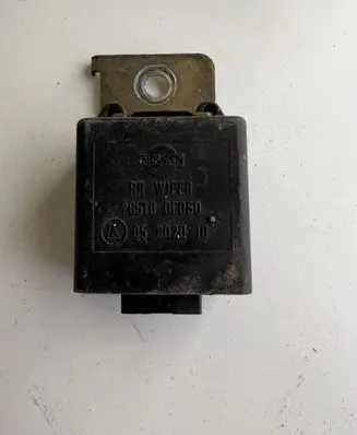Nissan Terrano Fuel injection pump control unit/module 285100F060 05802010
