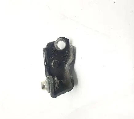 Ford Fusion II Rear door lower hinge