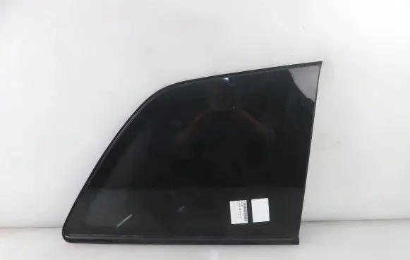 Opel Zafira B Rear side window