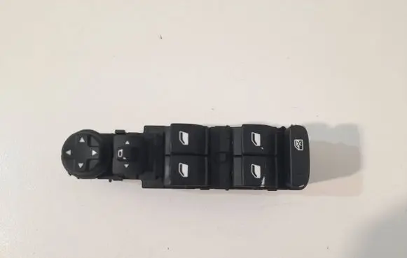 Peugeot 308 Electric window control switch 96788281ZD04