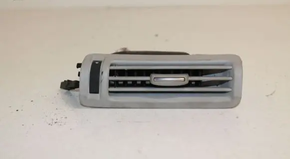 Audi A6 S6 C6 4F Rear air vent grill 4F0819384A