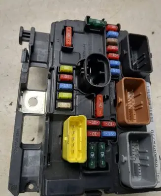 Citroen DS3 Fuse box set 9667199580