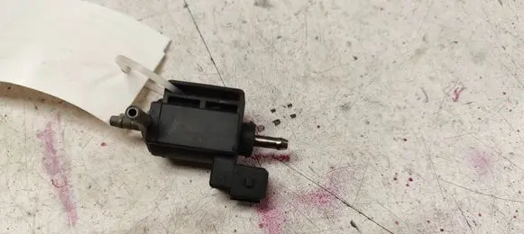 Jaguar XF X250 Turbo solenoid valve 70243600 09T050