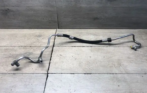 Mercedes-Benz C W204 Air conditioning (A/C) pipe/hose A2048304816