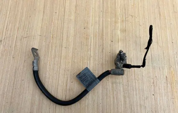 BMW 7 E65 E66 Positive cable (battery) 10304410 6928050