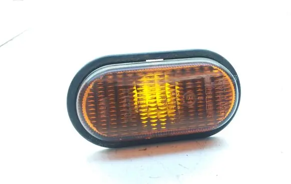 Renault Laguna I Front fender indicator light 7700847333