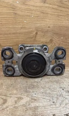 Volvo S80 Engine mount bracket 8G9N7M121BA
