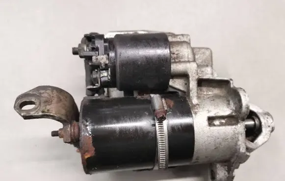 Audi A4 S4 B5 8D Starter motor