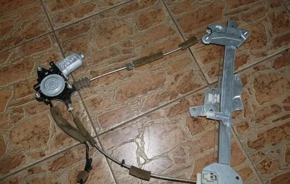 Mazda MX-5 NB Miata Sliding door motor assembly MRNC11320 8621002782